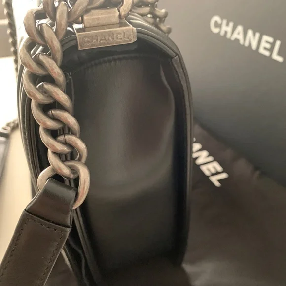 Chanel Large Boy Black Bag - Picture 5 of 15